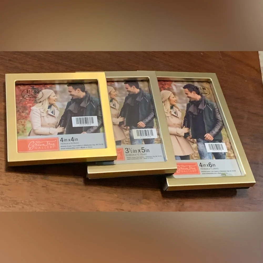 3 Picture Frames